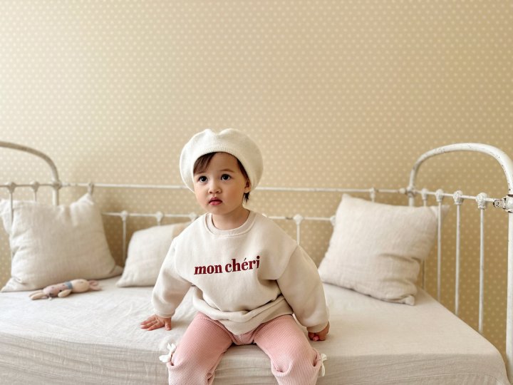 Mon Cheri Sweatshirt